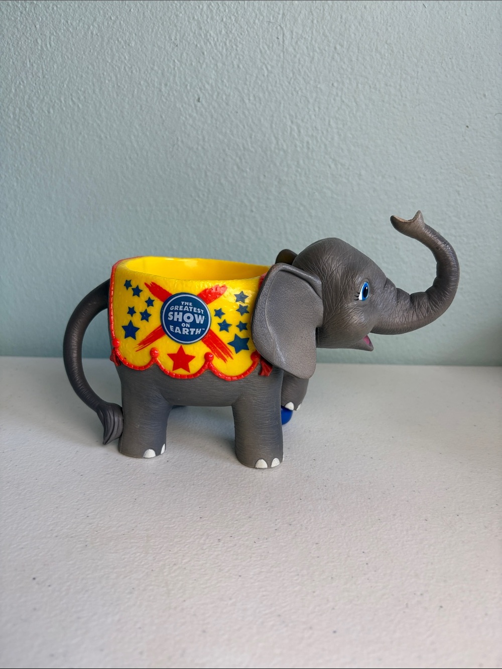 2005 Feldman Entertainment Greatest Show on Earth Elephant Cup